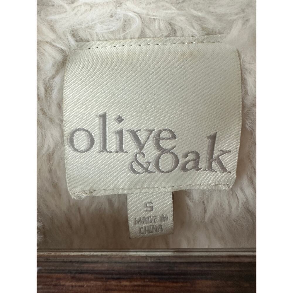 Women’s Olive & Oak Faux Suede and Sherling Drape Front Vest Beige Size Small - Picture 4 of 5